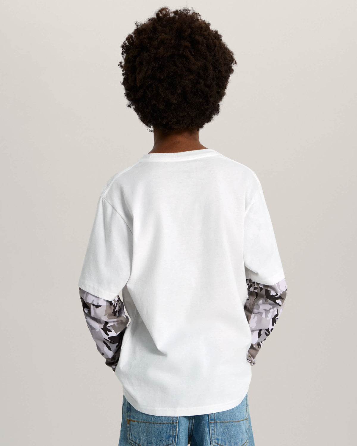 T-shirt Vans a manica lunga bianco/camo - 10/14 ANNI