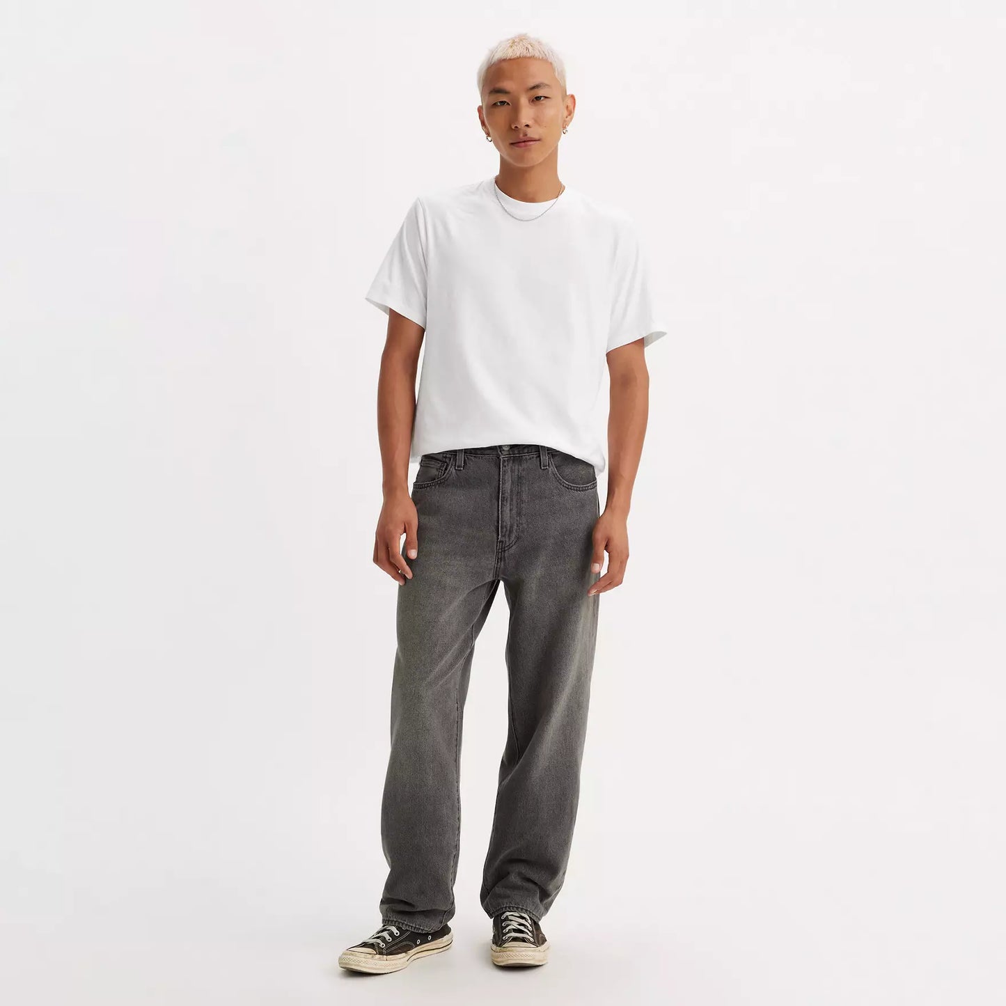 Jeans 568 Loose straight nero slavato