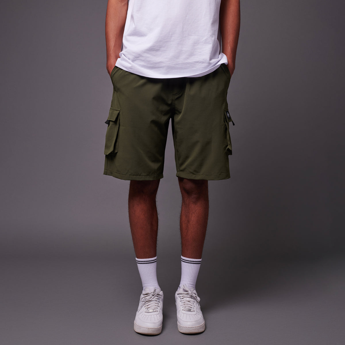 Pantaloncini Techno cargo verde