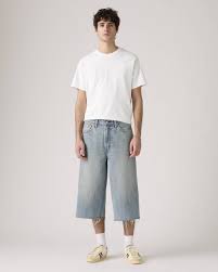 Pantaloncini Levi's® 478 capri in denim chiaro